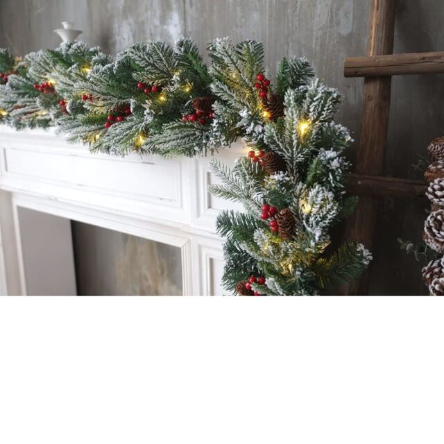 AKA 9ft Christmas garland fireplace natural looking rustic spruce in Green - image 1