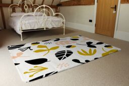 Benjamin Tate Design Leaves Acorns & Branches Rug in Natural - Size: Large - thumbnail 3