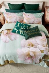 Ted Baker 'Gardenia Floral' Cotton Sateen Duvet Cover Set in Light Green - Size: Super King - thumbnail 3
