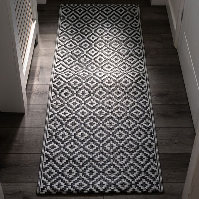 Valiant Hallway Runner Rug for Galleys, Pathways & Walkways 5.5ft x 2ft (160cm x 60cm) in Grey - Size: 168 cm x 61 cm - image 1