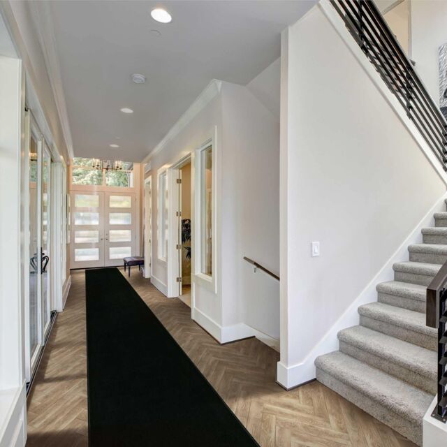runrug Hallway Carpet Runner Rug - Soft & Comfy, 9mm - 'Plain' in Black - Size: 60 cm x 180 cm - image 1