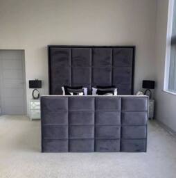 Stratus Interiors Cubed Luxury TV Bed Frame with Hidden Storage - Grey - Size: King