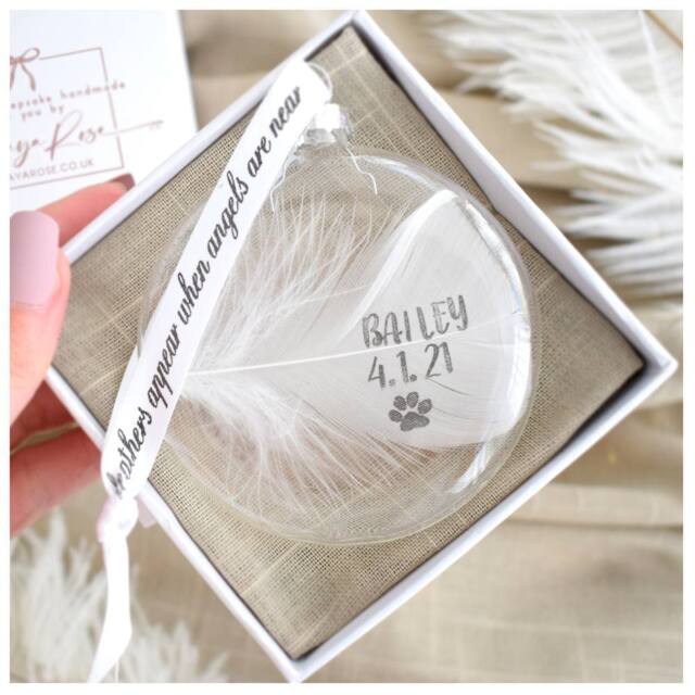 Amaya Rose Ltd Bespoke Wording Memorial Glass Bauble. Real White Feather Décor in Clear