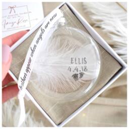 Amaya Rose Ltd Bespoke Wording Memorial Glass Bauble. Real White Feather Décor in Clear - thumbnail 2