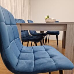 KOSY KOALA Grey Dining Table & 4 Blue Velvet Tufted Chairs with 1 Bench - Size: 140 cm x 80 cm - thumbnail 4