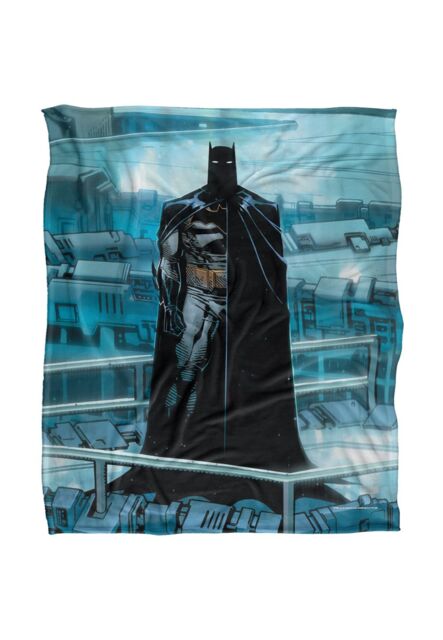 Batman Blanket, 152x127 cm, Batcave Platform Silhouette Silky Touch Super Soft Throw Blanket in White - Size: 152x127 cm - image 1
