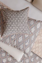 Helena Springfield 'Woodland Trellis' Cotton Duvet Cover Set in Grey - Size: Super King - thumbnail 4