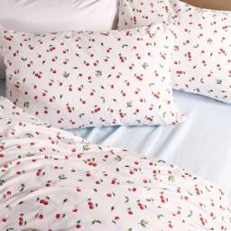 OHS Ditsy Cherry Bedding Microfibre Duvet Cover Set with Pillowcase in White - Size: Single - thumbnail 2
