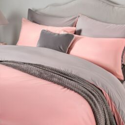 OHS Plain Dyed Reversible Duvet Cover Cover with Pillowcase Set in Light Pink - Size: King - thumbnail 4