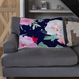 Benjamin Tate Design Roses On Navy Blanket in Natural - Size: 120 cm x 150 cm - thumbnail 2