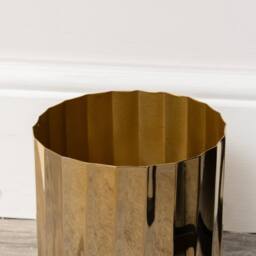 Melody Maison Large Shiny Gold Metal Fluted Planter / Waste Bin - 18cm - thumbnail 2