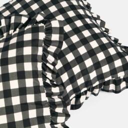 OHS 2 x Gingham Faux Linen Frill Cushion Covers - Size: 45 cm x 45 cm - thumbnail 4