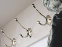 Statement Furniture Tetbury Large Hallway Coat Rack / Shelf with Wicker Storage Baskets in Taupe - thumbnail 3