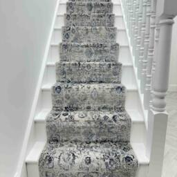 runrug Stair Runner Carpet - Soft & Comfortable, 0.43 Inch - 'Castilla' in Pale Grey - Size: 66 cm x 690 cm - thumbnail 4
