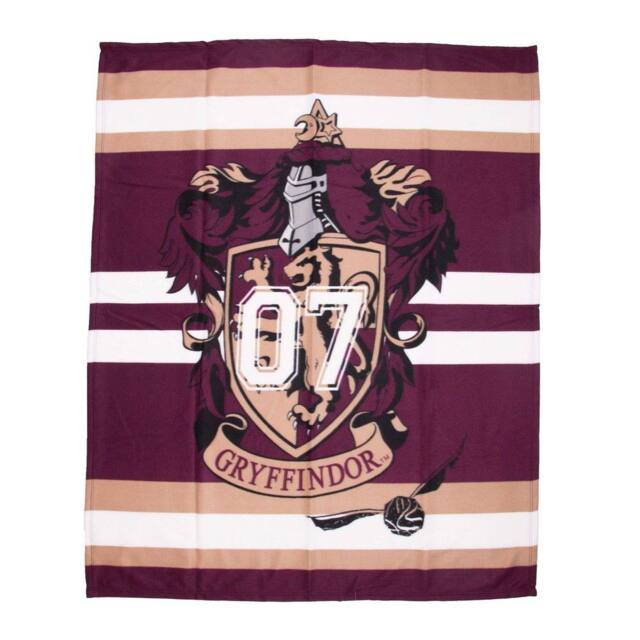 Harry Potter Fleece Gryffindor Blanket in Scarlet - Size: Crib - image 1