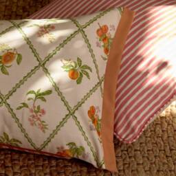 Voyage Maison Peach Trellis Printed Outdoor Cushion - Size: 40 cm x 60 cm - thumbnail 5