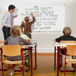 Costway Rolling Whiteboard on Wheels Double-Sided Magnetic Whiteboard 180x90CM in White - Size: 180x90 cm - thumbnail 5