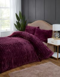 Rapport Home Chunky Ribbed Fur Polyester Soft & Cozy Duvet Cover Set With Pillowcase in Burgundy - Size: King - thumbnail 3