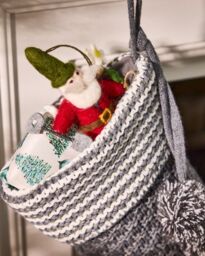 Dibor Set of 4 Grey Chunky Knit Pom Pom Xmas Gift Christmas Stocking - Size: 4 Pack - thumbnail 5