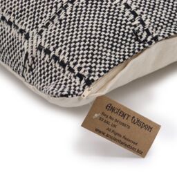 KDMD Classic Cushion Cover - Squares Grey - 40x40cm in Black - Size: 40x40 cm - thumbnail 2