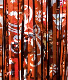 Netagon Shimmer Tinsel Curtain Reindeer Christmas Tree Design 2M x 1M Red - thumbnail 8
