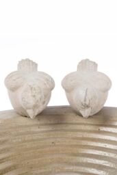 Homescapes Round Concrete Birdbath Heavyweight with Love Birds Decoration in White - thumbnail 5