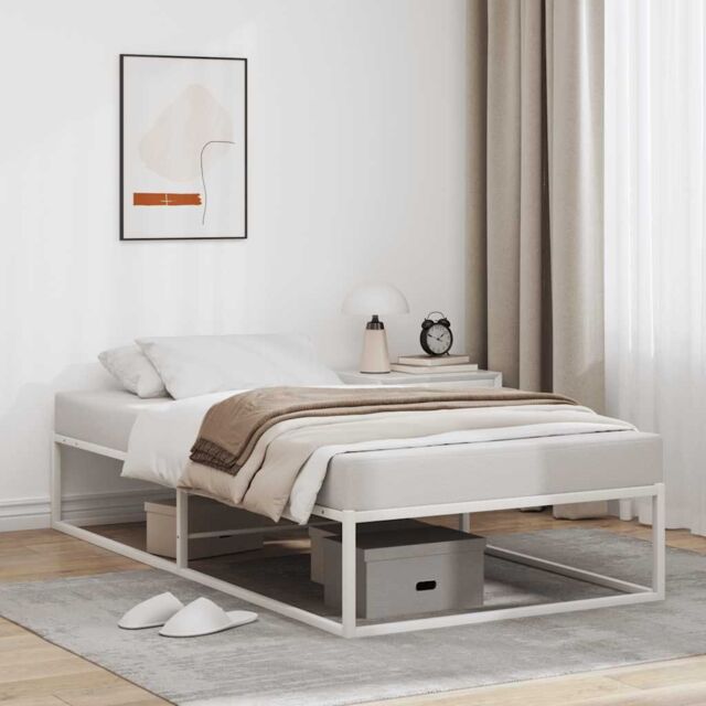 Berkfield Home Bed Frame without Mattress White 90x200 cm Metal - image 1