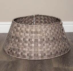 Samuel Alexander 40/58cm Medium KD Plastic Wicker Rattan Woven Christmas Tree Skirt in Grey - thumbnail 4