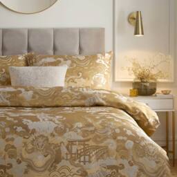 Paoletti Baransu Jacquard Duvet Cover Set in Gold - Size: Super King - thumbnail 2