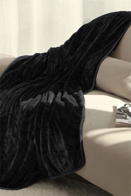 Ezysleep Super Soft Cosy Heated Fleece Throw Blanket With Adjustable Control in Black - image 1