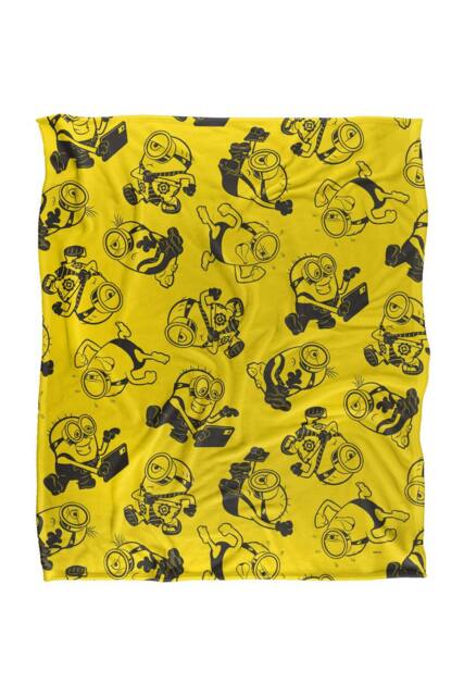 NBCU Minions Yellow Outline Pattern Super Soft Throw Blanket 152 X 127 Cm - Size: Large - image 1