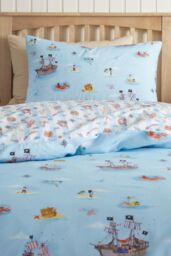 Belle & Boo 'Pirates' Reversible Cotton Duvet Cover Set in Blue - Size: Single - thumbnail 3