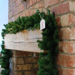 Samuel Alexander 270cm (9ft) x 25cm Plain Green Christmas Garland Decoration - Size: 270 cm (9ft) x 25 cm - thumbnail 3