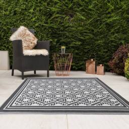 JVL The Gardener Geo Pattern Outdoor Garden Rug 120x170cm in Black - Size: 120 cm x 170 cm - thumbnail 7
