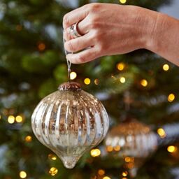 Paper High Set of 2 Large Silver Antique Effect Glass Baubles - thumbnail 3
