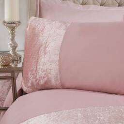 Smart Living Soft & Elegant Cosy Velvet Cuff Panel Duvet Cover Set with Pillowcases in Pink - Size: King - thumbnail 2