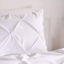 OHS Pintuck Bedding Set Microfibre Pinch Pleat Duvet Cover with Pillowcase in White - Size: Super King - thumbnail 4