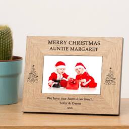 Uniqueful Personalised Merry Christmas Wood Picture Frame 6x4 for Dad Christmas in Brown - thumbnail 4