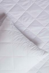 Homescapes Anti Allergy Mattress Protector in White - Size: Single - thumbnail 5