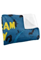 DC Comics Batman Gotham City Hero Blanket 152 x 127 cm in White - thumbnail 3
