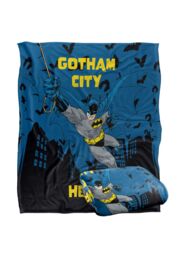 DC Comics Batman Gotham City Hero Blanket 152 x 127 cm in White - thumbnail 2