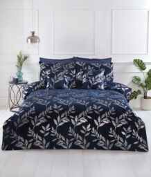 Rapport Home Como Floral Navy Polyester Filled Cushion (43x43 cm) - Size: 43 cm x 43 cm