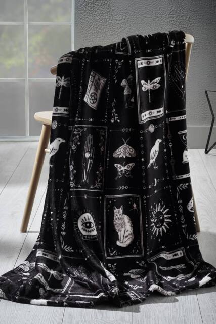 Catherine Lansfield 'Enchanted Witchcraft' Cosy Fleece Blanket Throw in Black - Size: 130 cm x 170 cm - image 1