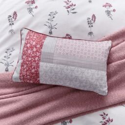 Helena Springfield 'Eloise/ Ashley' Cushion in Dark Pink - Size: 30 cm x 50 cm - thumbnail 3