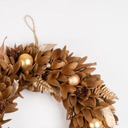 Scottish Everlastings Ltd 38cm Gold & Brown Wood Shave Wreath - thumbnail 3