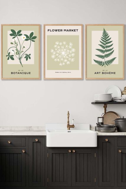 ARTZE Set of 3 Oak Framed Vintage Graphical Green Botanical Wall Art in Light Green - Size: W33 cm x H45 cm x D20mm - image 1
