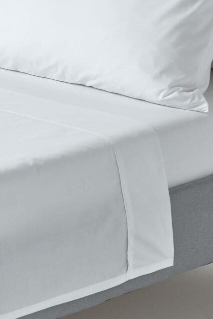 Homescapes Egyptian Cotton Flat Sheet 200 Thread Count in White - Size: Single Flat - image 1