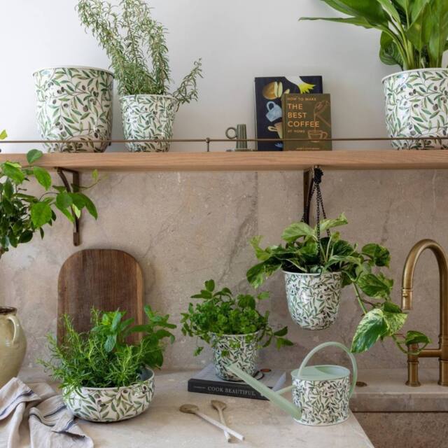 Ivyline Maisie Vintage Olive Metal Planter Set of 2 - image 1