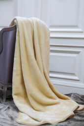 Smart Living Luxury Thick Faux Fur Mink Throw Blanket - Soft Fleece for Sofa & Bed in Cream - Size: 200 cm x 240 cm - thumbnail 2