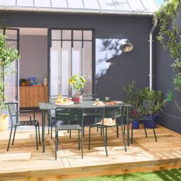 sweeek 6-seater metal garden table with 2 armchairs & 4 chairs in Khaki - thumbnail 3